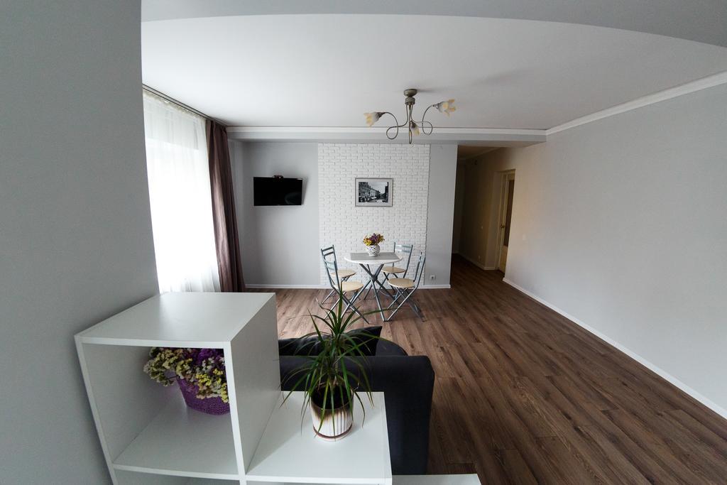 Chornovola Avenue Apartment Leópolis Exterior foto